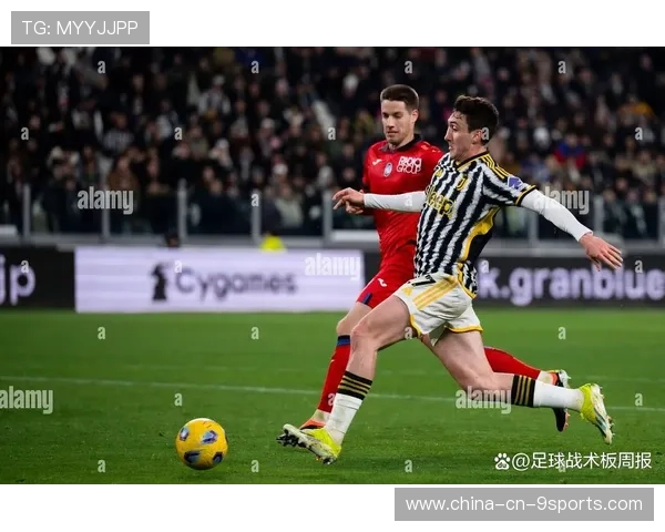 尤文左翼推进更有冲击，坎比亚索横传被后卫抢先解围